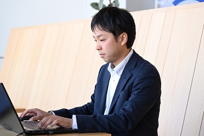 県職員募集産業政策課主任