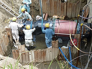 水道管の更新作業