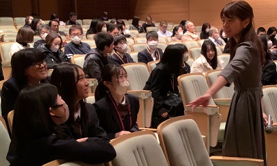 世界で活躍する人材との交流の様子