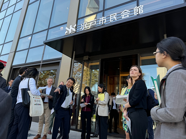 大使館ツアー水戸市民会館