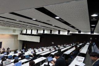 出前委員会の様子(令和6年11月7日)①