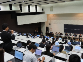 出前委員会の様子(令和6年11月7日)②