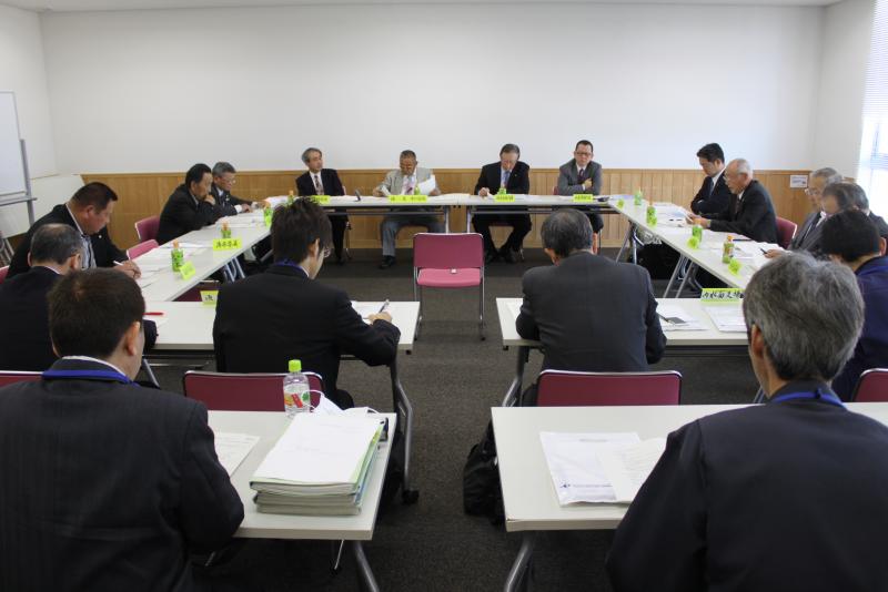 第489回委員会の様子(茨城空港会議室)