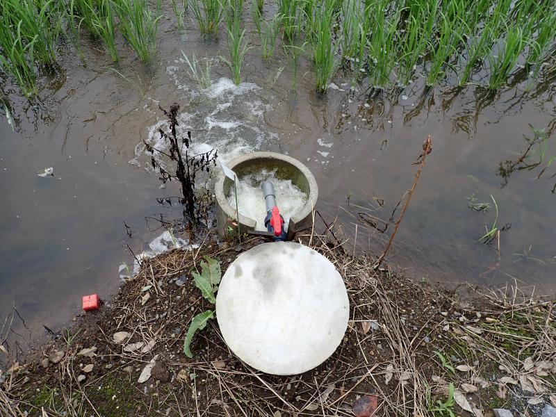 給水栓（プラスチック製）