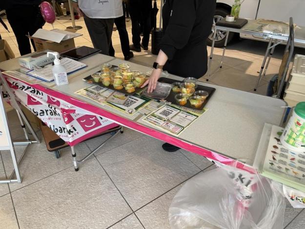 先客万来メロンPRイベント試食