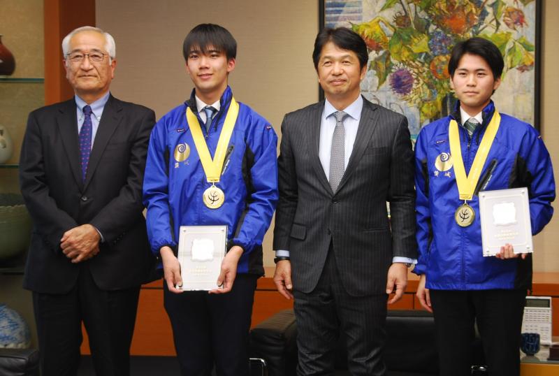 知事・選手写真